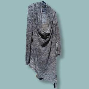 One World Shrug Long Sleeve Crossover Black/White Size M